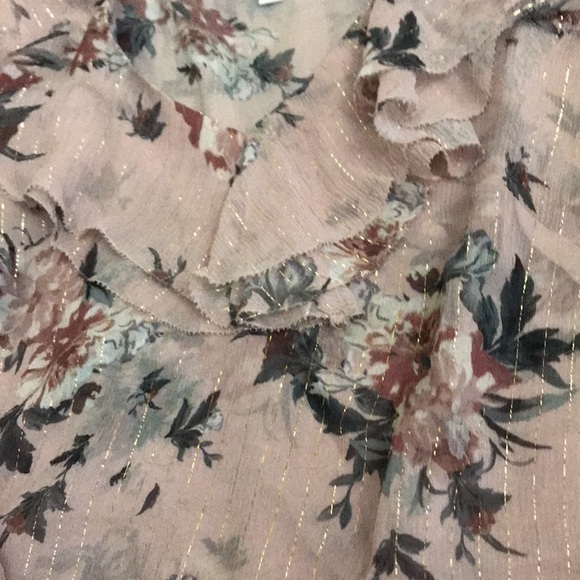 Intermix Gentle used Romantic floral-printed silk top features lurex threading. - Picture 4 of 4